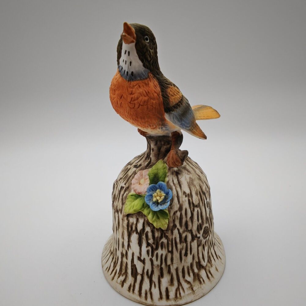 Towle Fine Bone China Robin Bird Bell Tree Stump Cottagecore Woodland Decor Gift